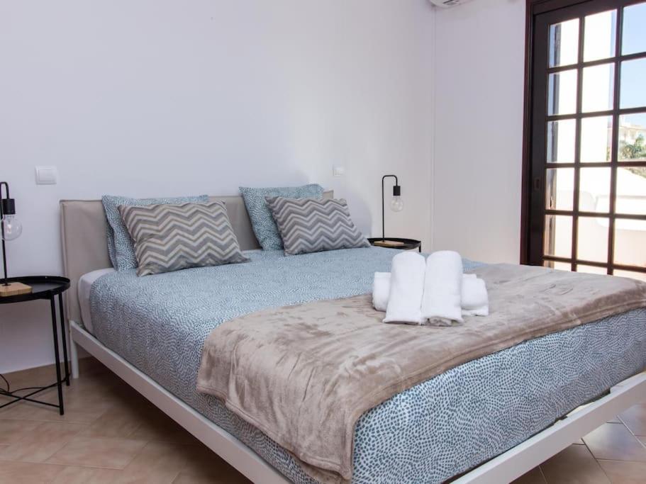Villa Dogueno- Privat Pool & Privacy & Albufeira Center Exteriör bild
