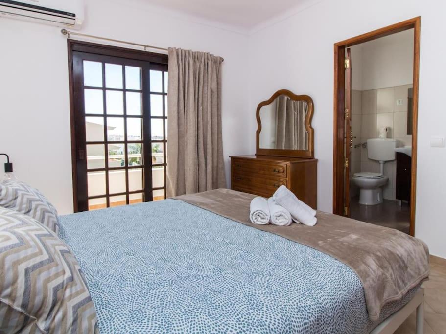 Villa Dogueno- Privat Pool & Privacy & Albufeira Center Exteriör bild